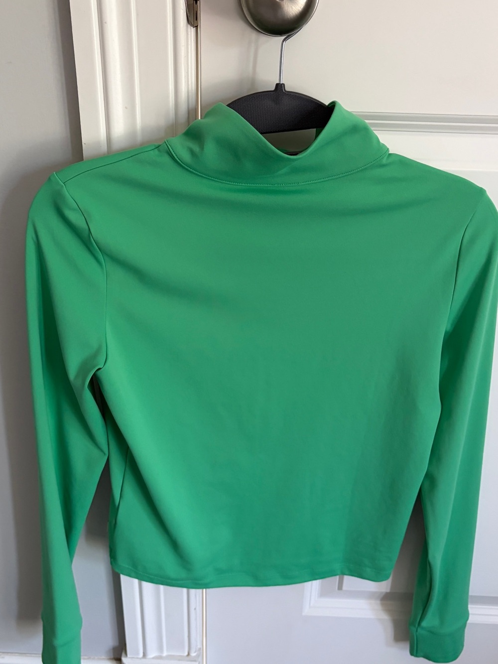 Vuori Bergamot Green Small Studio Half Zip Performance Top - Picture 4 of 4